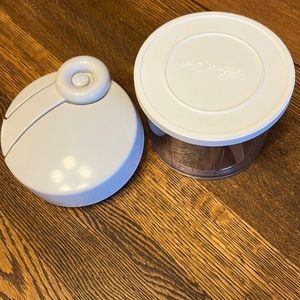 Pampered Chef manual food processor